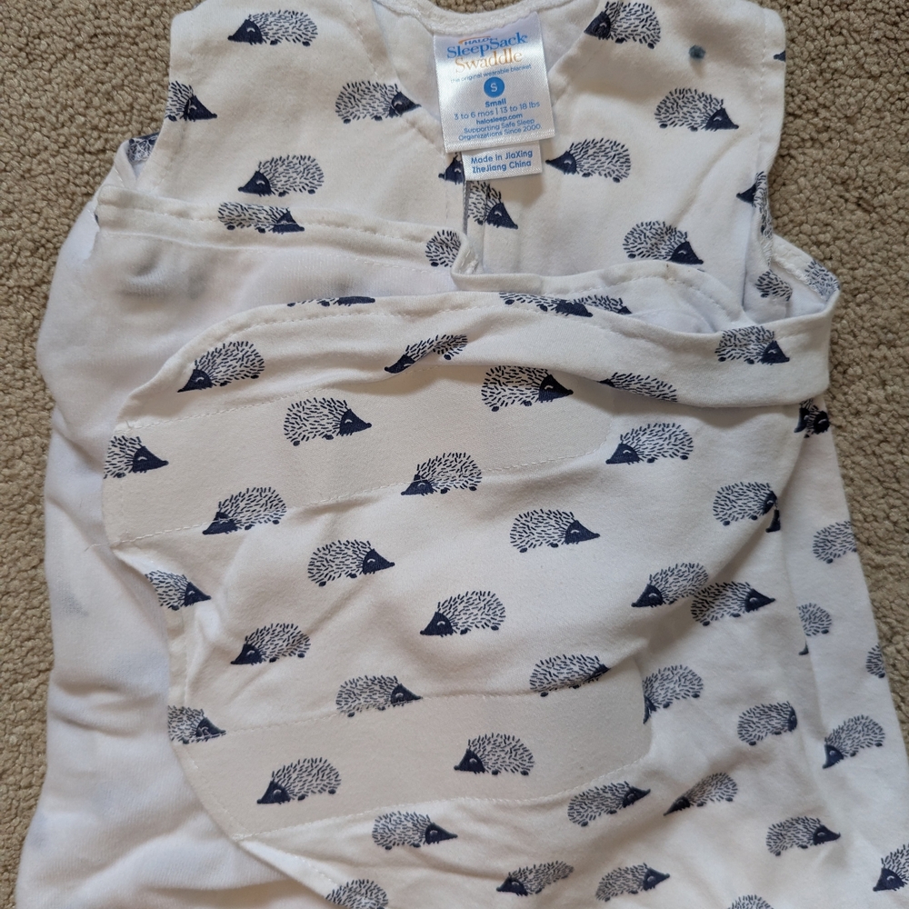 Halo Sleepsack Baby Swaddle with Hedgehog Print - Cream & Navy - Picture 2 of 2